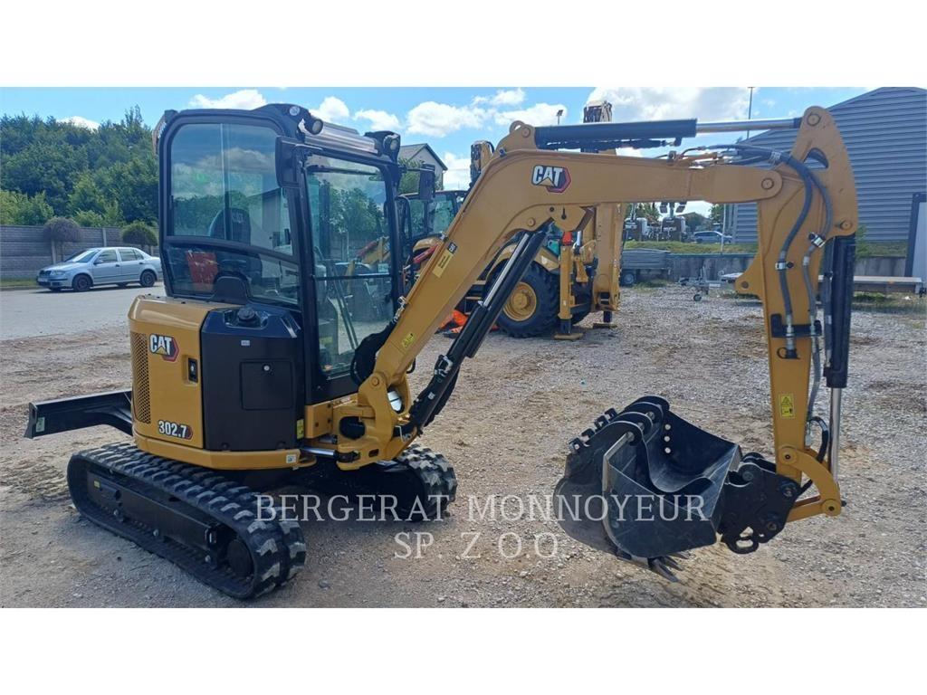 CAT 302.7CR Bandgrävare
