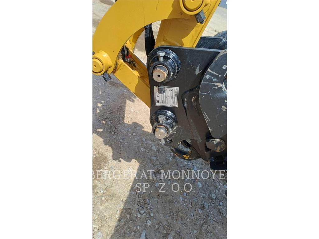 CAT 302.7CR Bandgrävare
