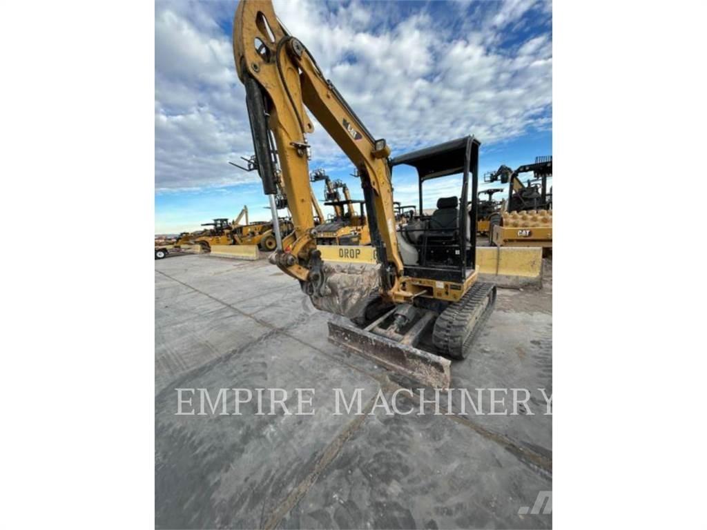 CAT 302.7D CR Bandgrävare