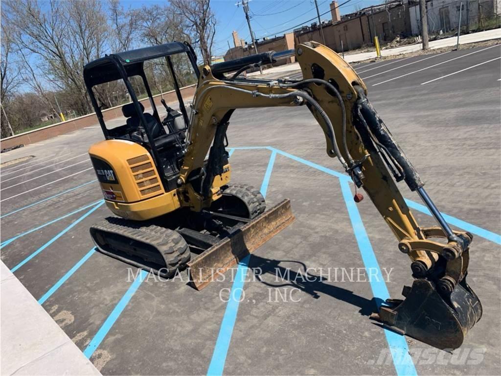 CAT 302.7DCR Bandgrävare