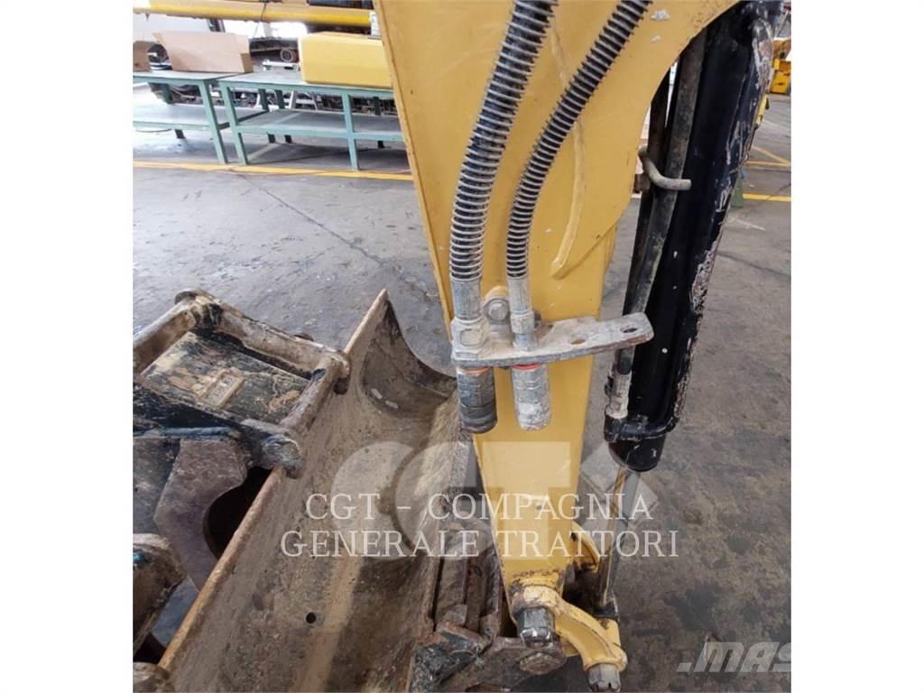 CAT 302.7DCR Bandgrävare