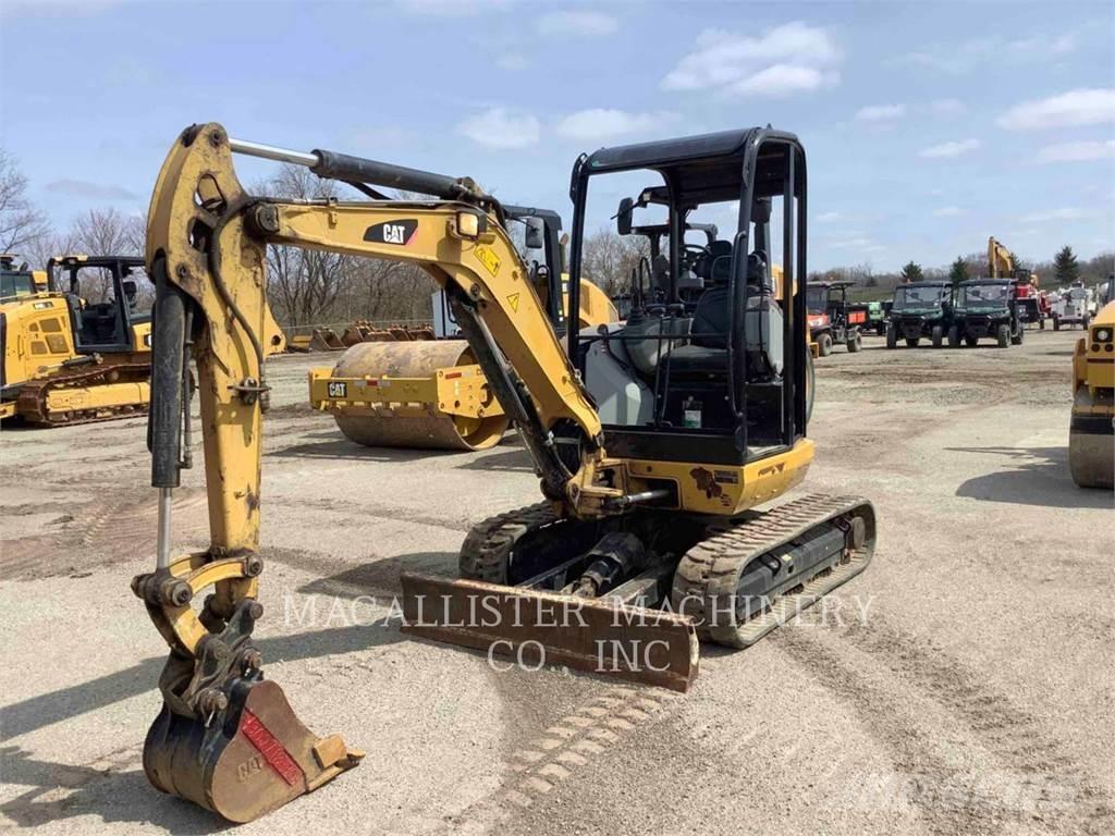CAT 302.7DCR Bandgrävare