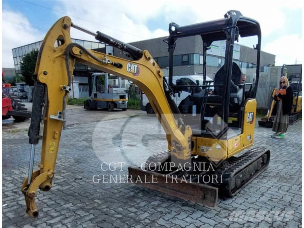 CAT 302 CR Bandgrävare