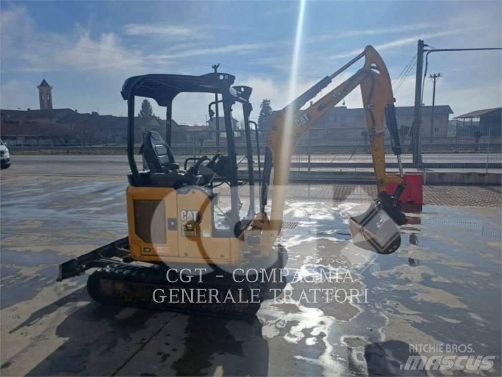 CAT 302 CR Bandgrävare