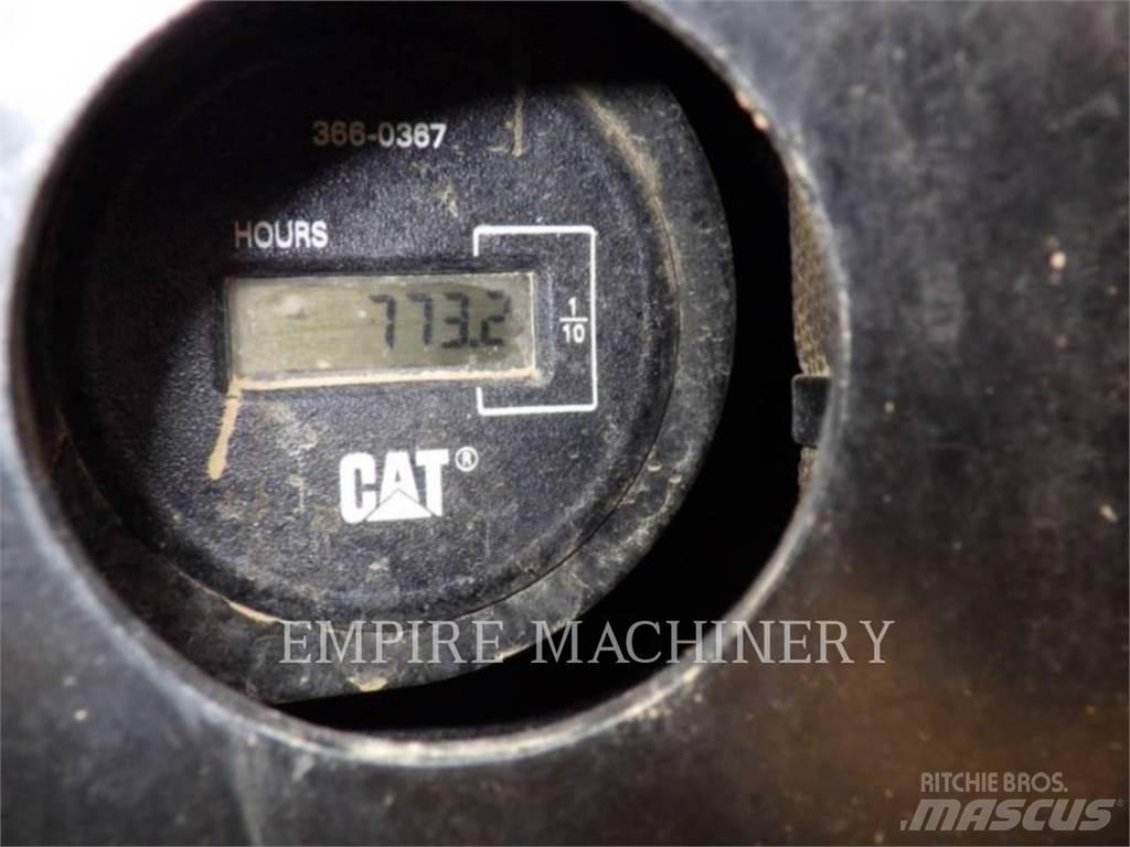 CAT 304E2 Bandgrävare