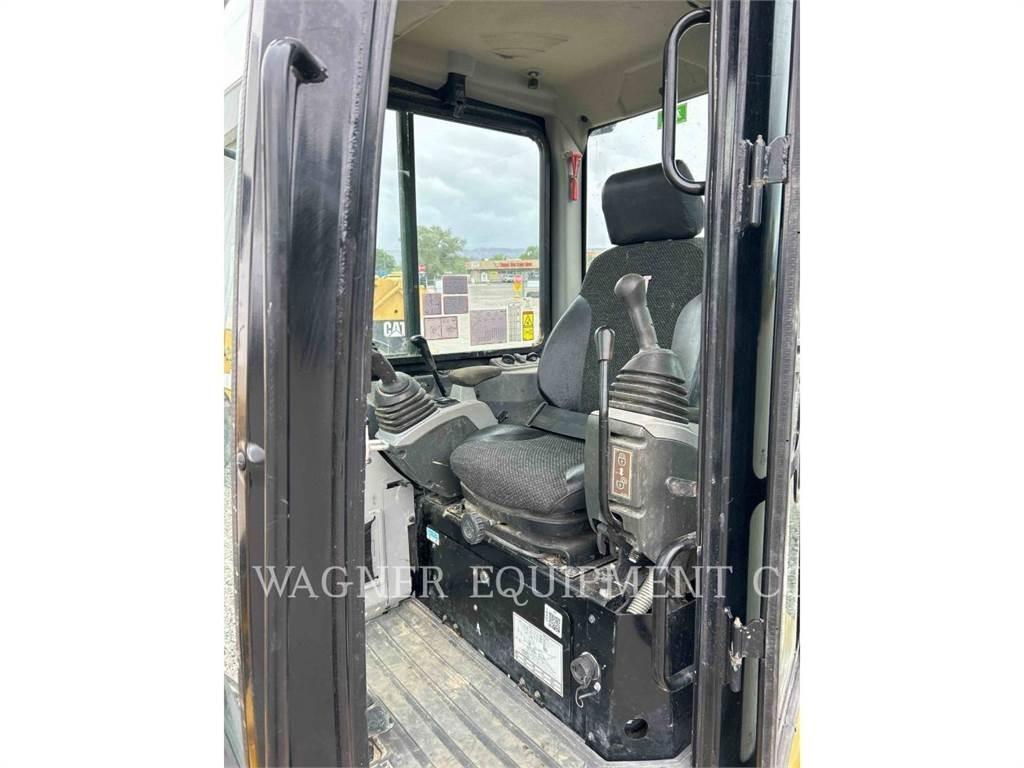 CAT 304E2 Bandgrävare