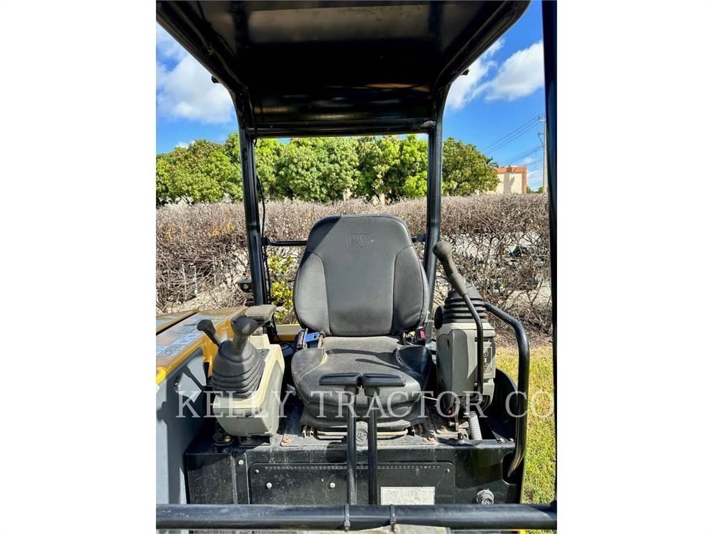 CAT 304E2CR Bandgrävare