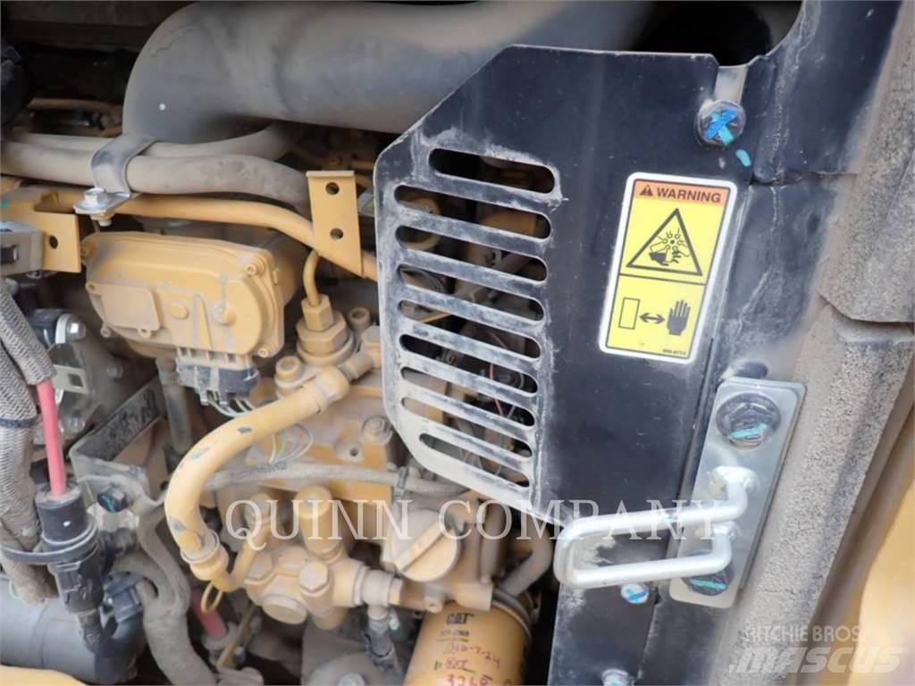 CAT 305E2 Bandgrävare