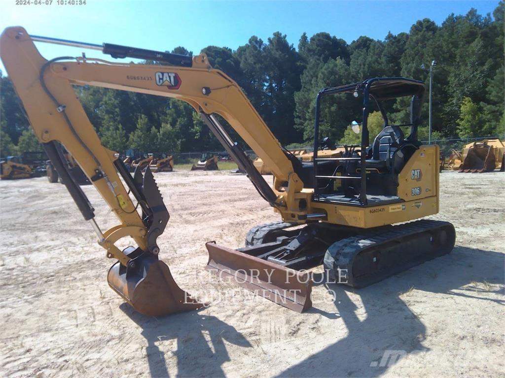 CAT 30607CR Bandgrävare