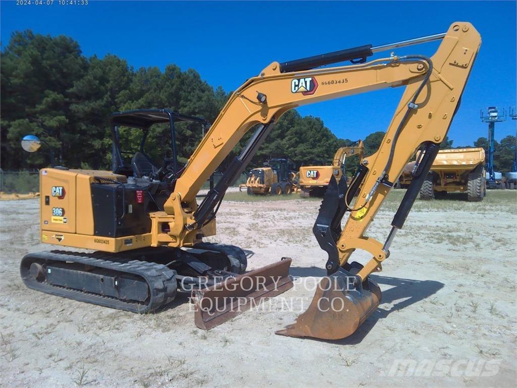 CAT 30607CR Bandgrävare