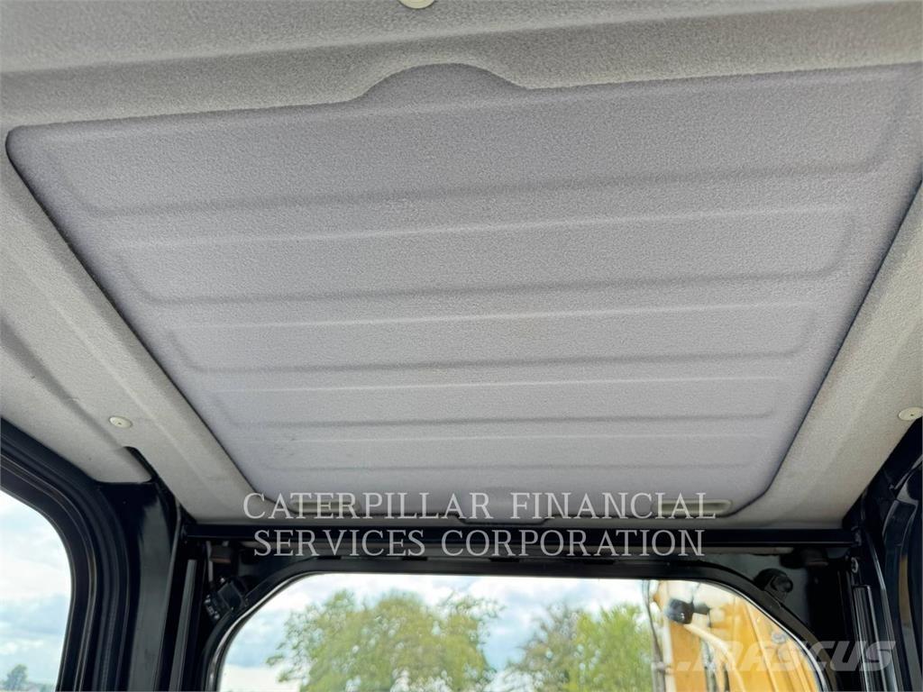 CAT 30607CR Bandgrävare