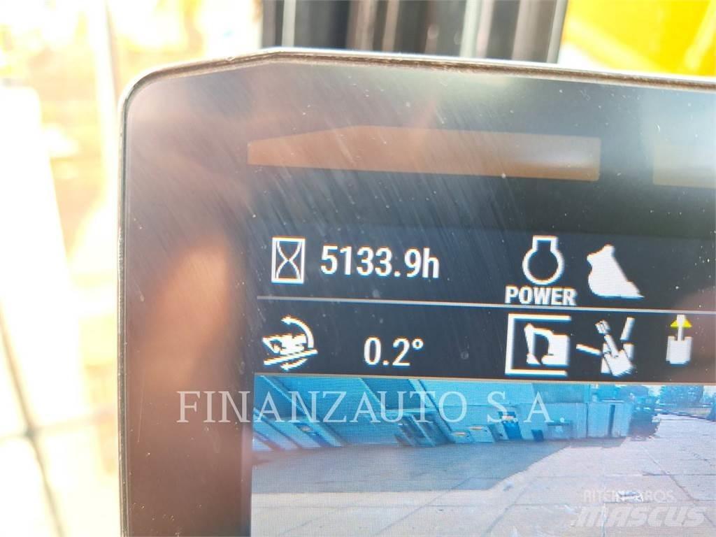 CAT 320 Bandgrävare