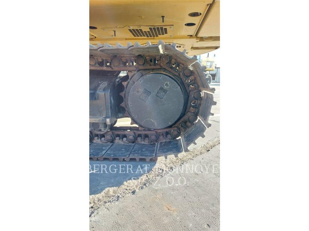 CAT 320 Bandgrävare