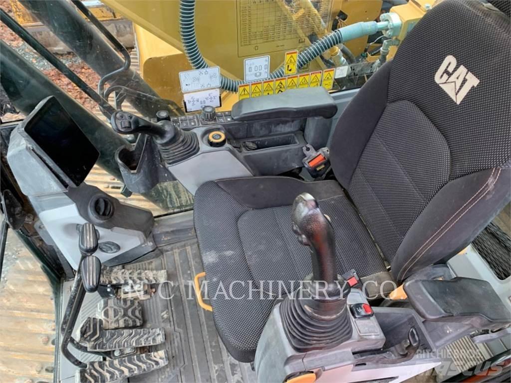 CAT 320 Bandgrävare