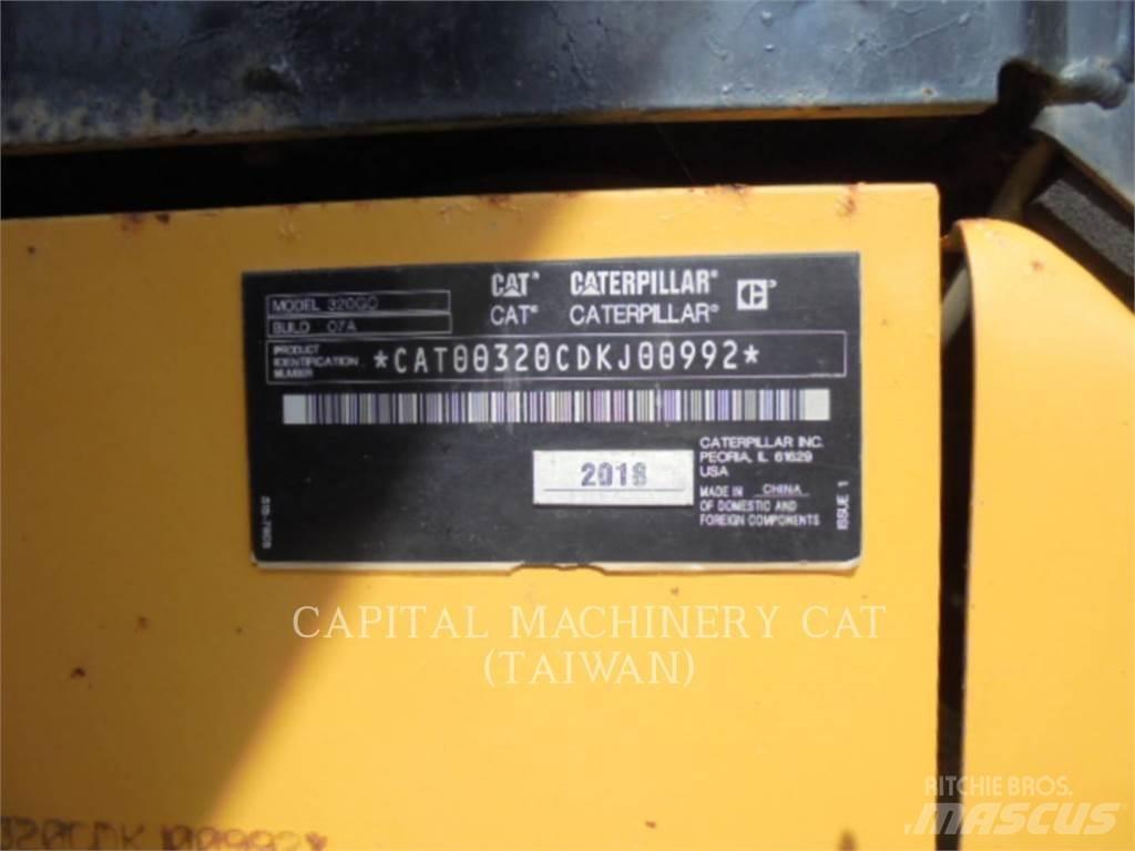 CAT 320-07GC Bandgrävare