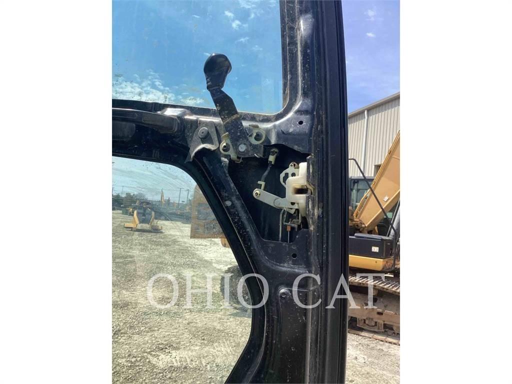 CAT 320 STD Bandgrävare