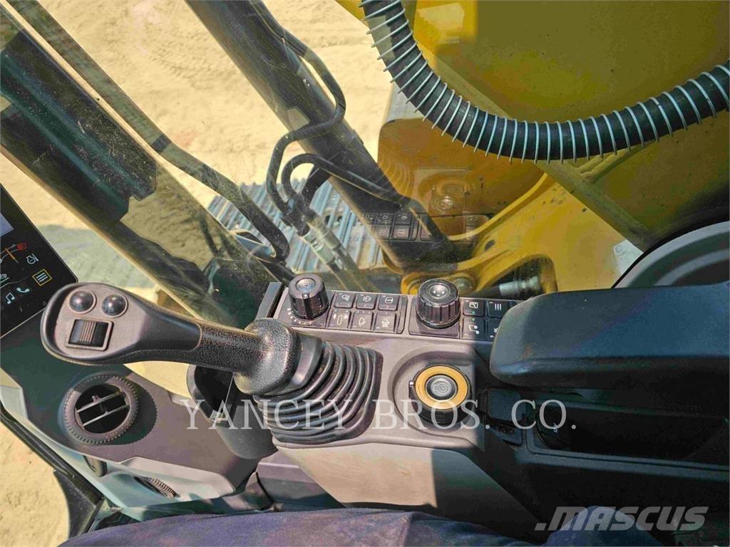 CAT 32007GC Bandgrävare