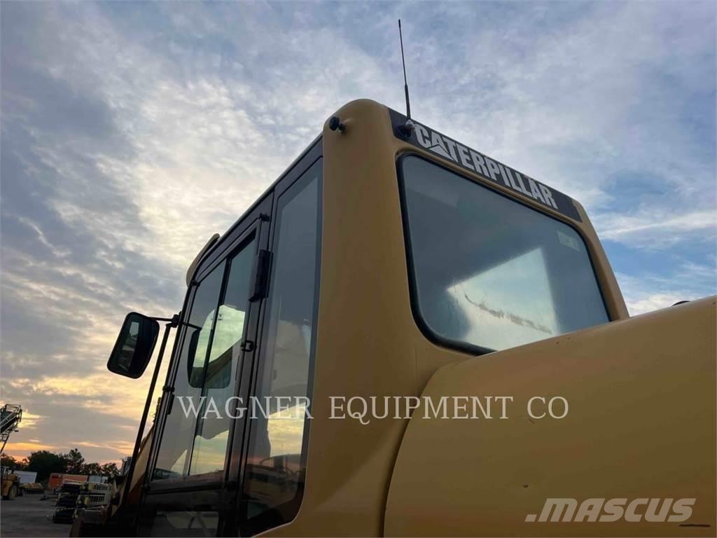 CAT 320CL Bandgrävare