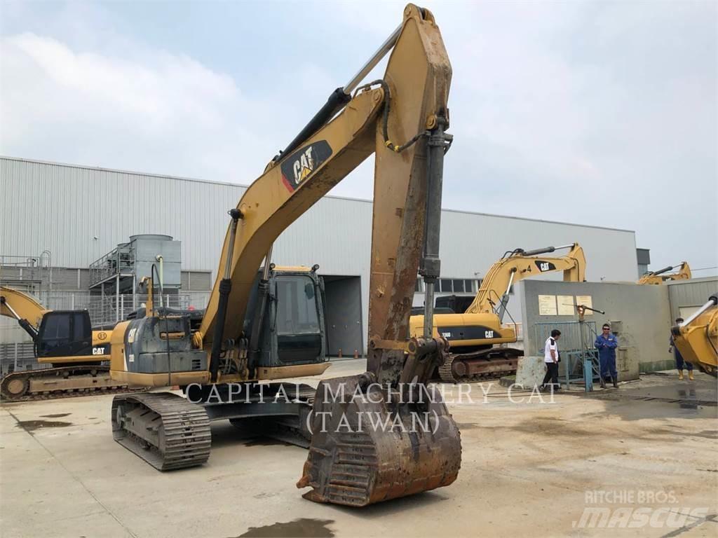 CAT 320D2 Bandgrävare