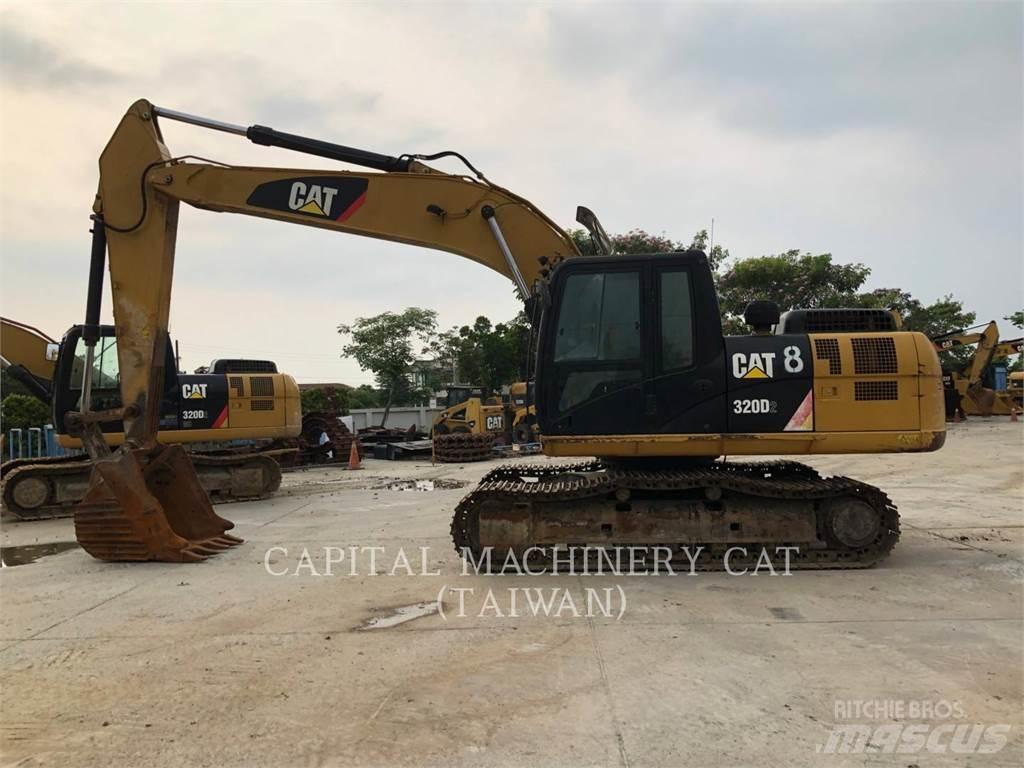 CAT 320D2 Bandgrävare