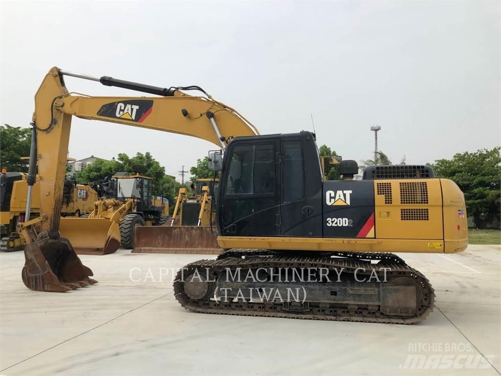 CAT 320D2 Bandgrävare