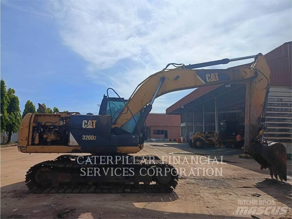 CAT 320D2 Bandgrävare