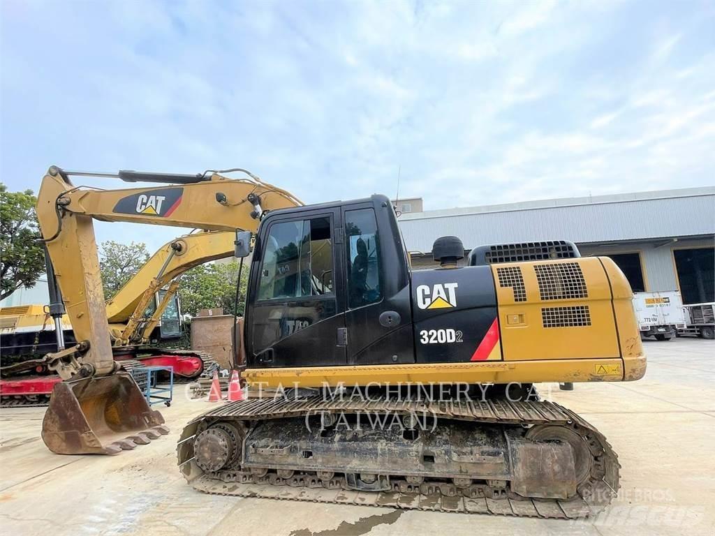 CAT 320D2 Bandgrävare