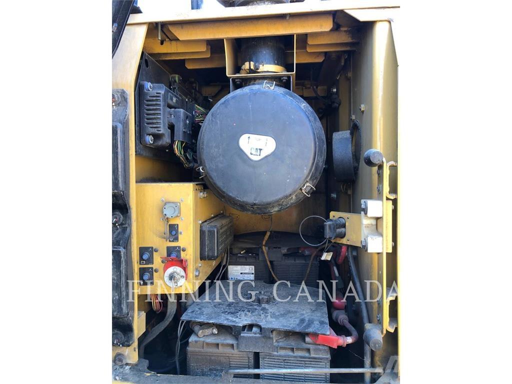 CAT 320D2 FM Grävmaskiner