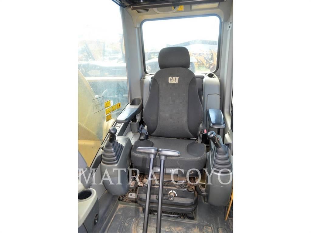 CAT 320D2GC Bandgrävare