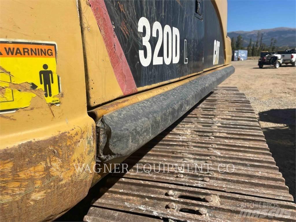 CAT 320DL Bandgrävare