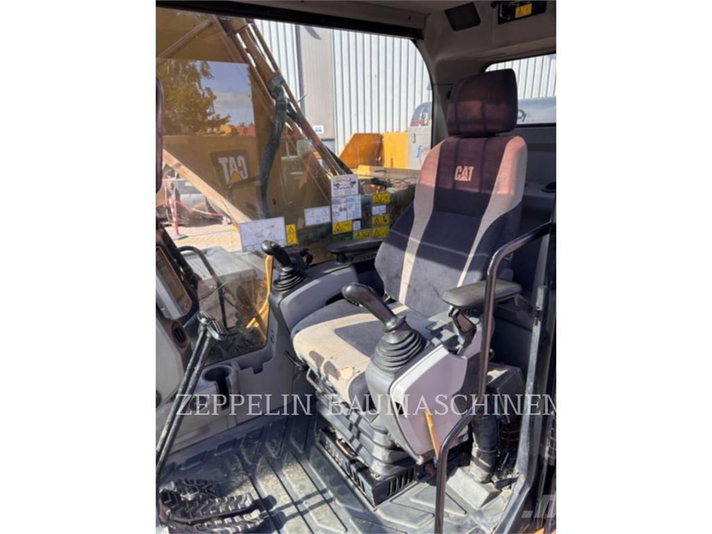 CAT 320EL Bandgrävare