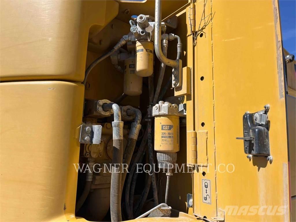 CAT 321DL TCIR Bandgrävare