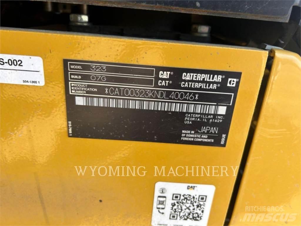 CAT 323 Bandgrävare