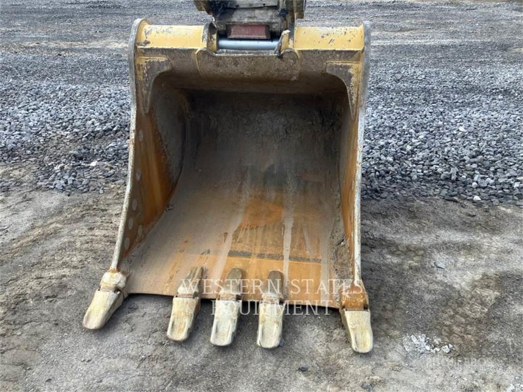 CAT 323 Bandgrävare
