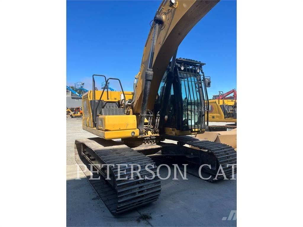 CAT 323 Bandgrävare
