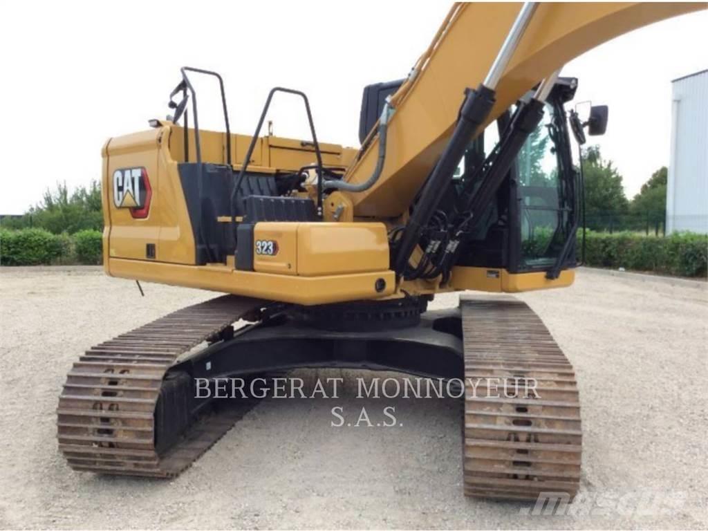 CAT 323 Bandgrävare