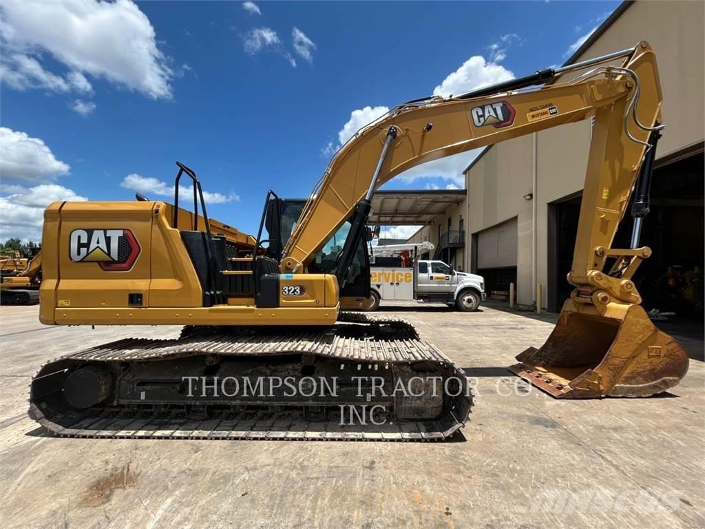 CAT 323 Bandgrävare
