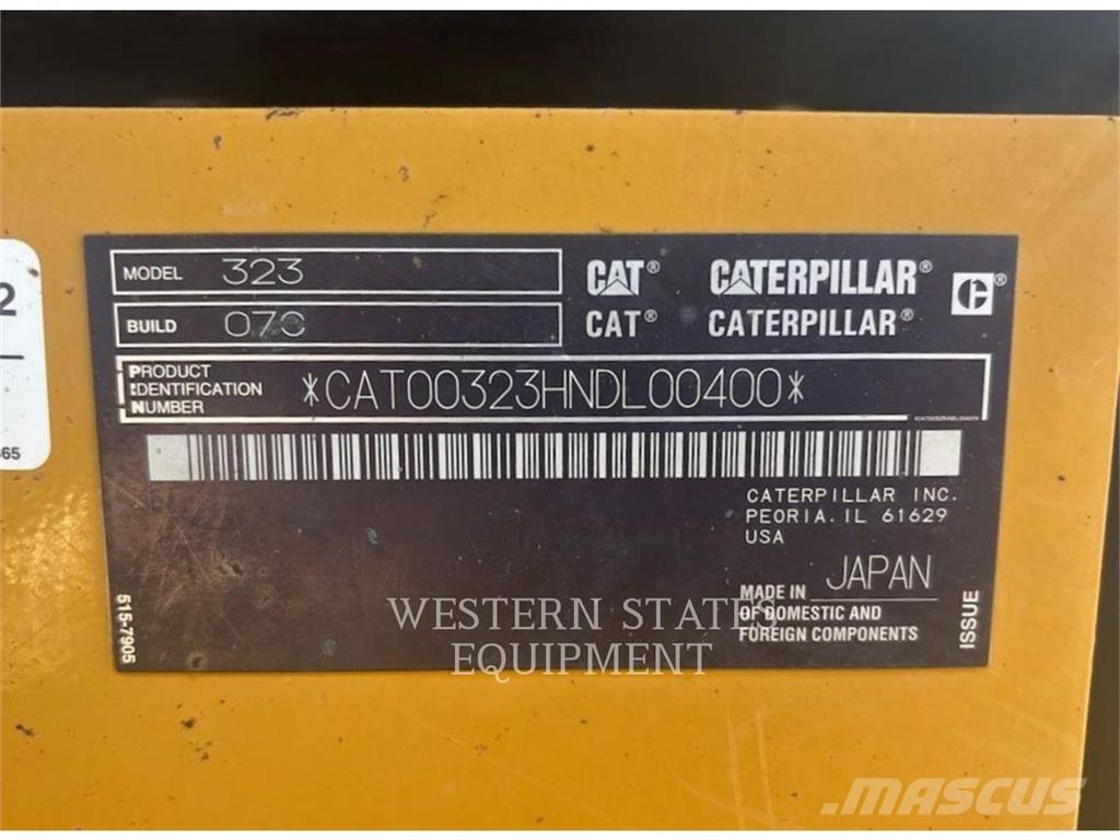 CAT 323 Bandgrävare