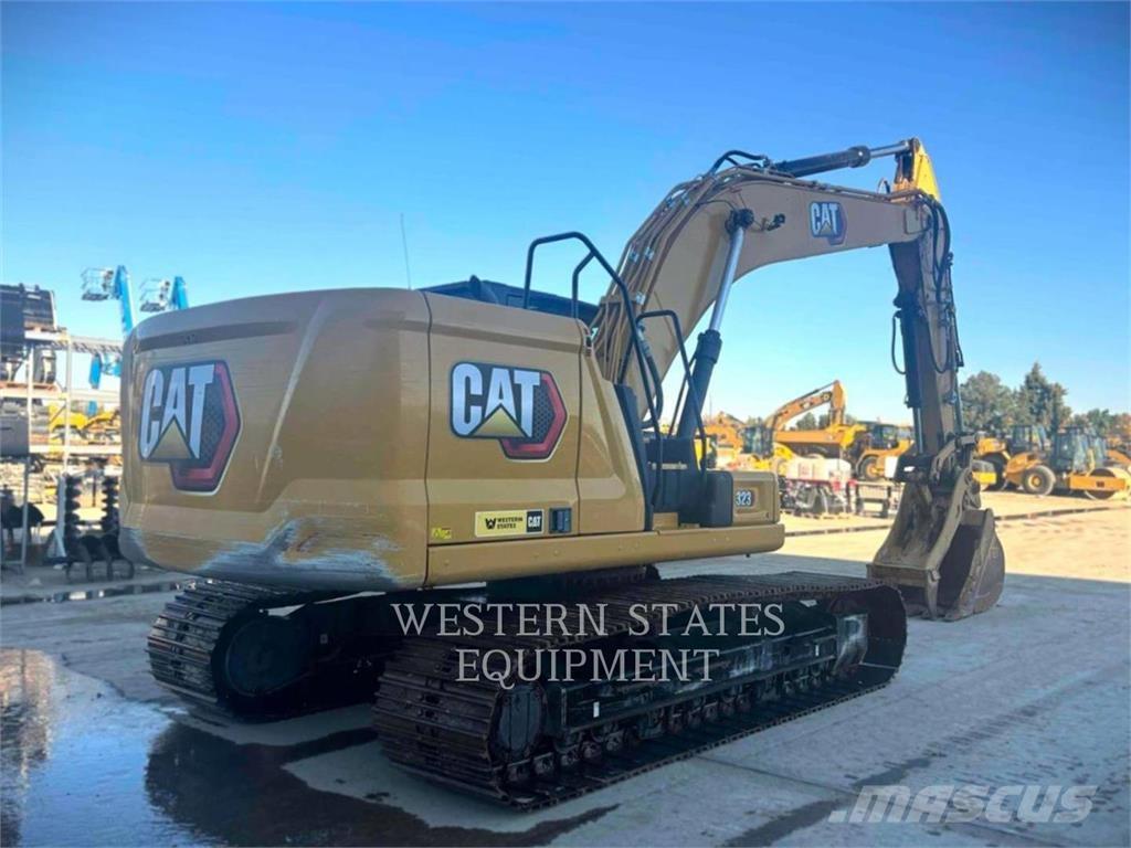 CAT 323 Bandgrävare
