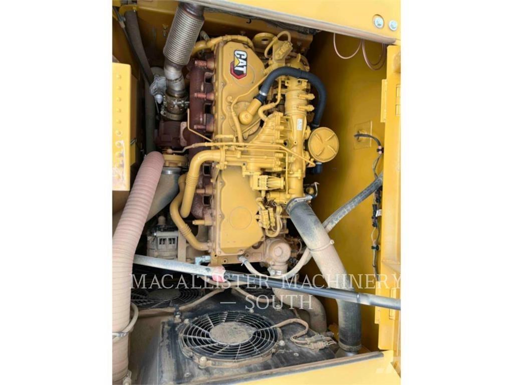 CAT 323 Bandgrävare