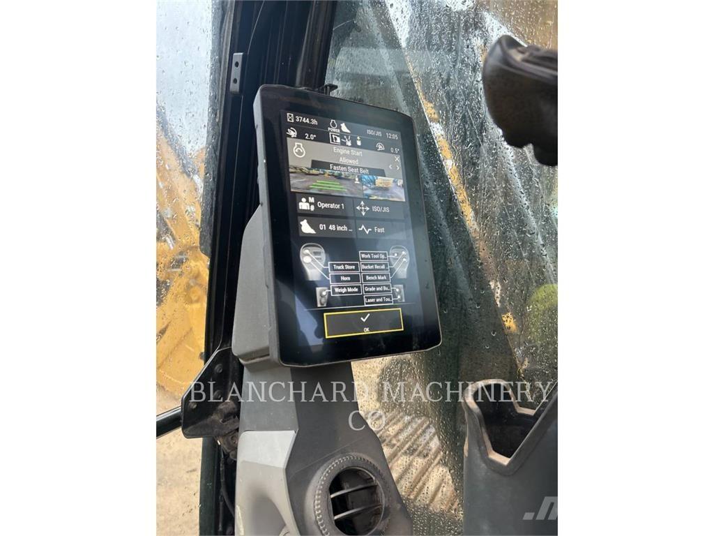 CAT 323 Bandgrävare