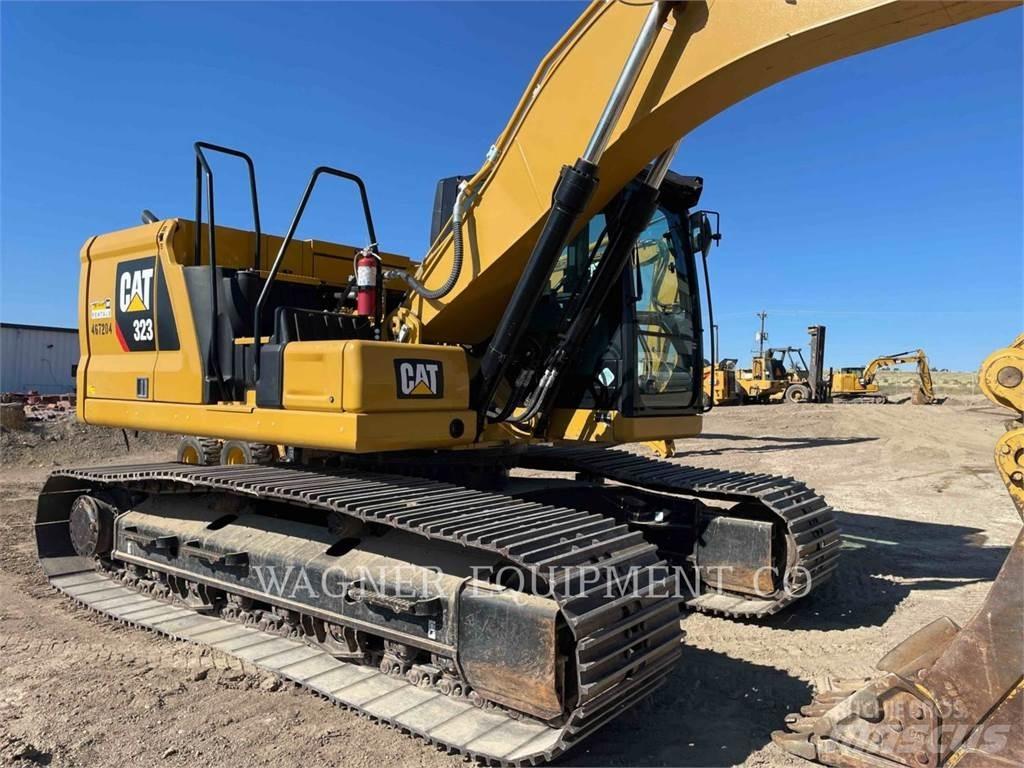 CAT 323 Bandgrävare
