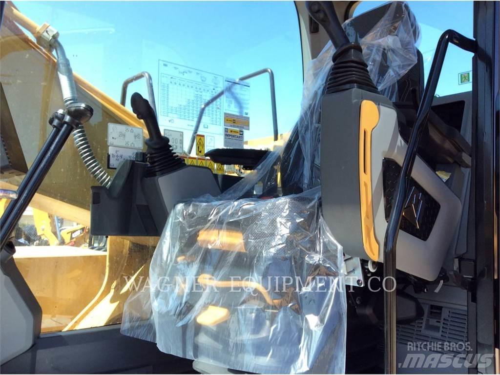 CAT 323 Bandgrävare