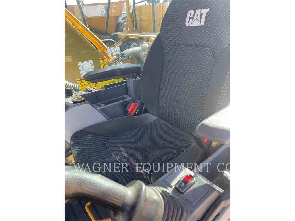 CAT 323 Bandgrävare