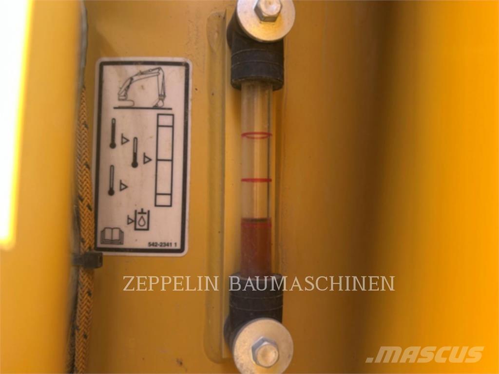 CAT 323-07B Bandgrävare