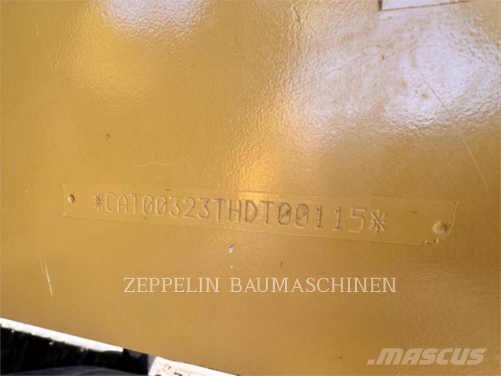 CAT 323-07B Bandgrävare