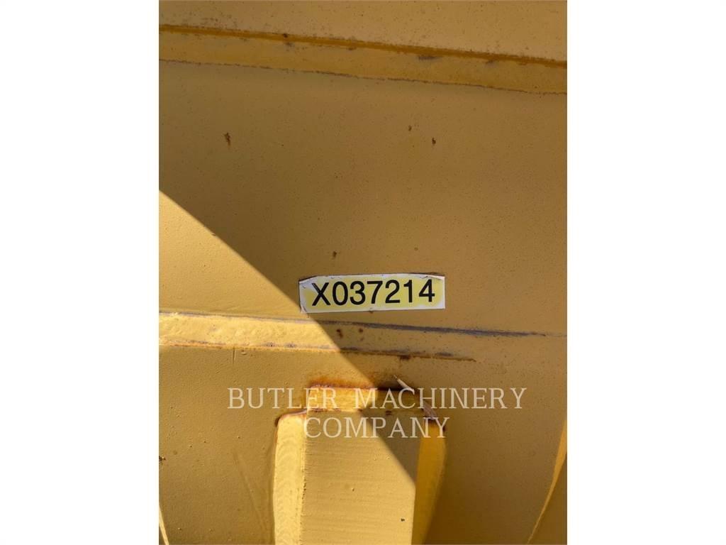 CAT 323 BUCKET Skopor