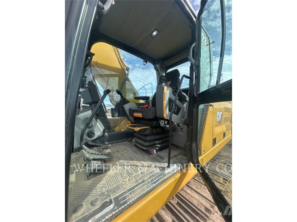 CAT 323 CF Bandgrävare