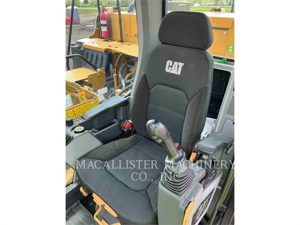 CAT 323 LR Bandgrävare