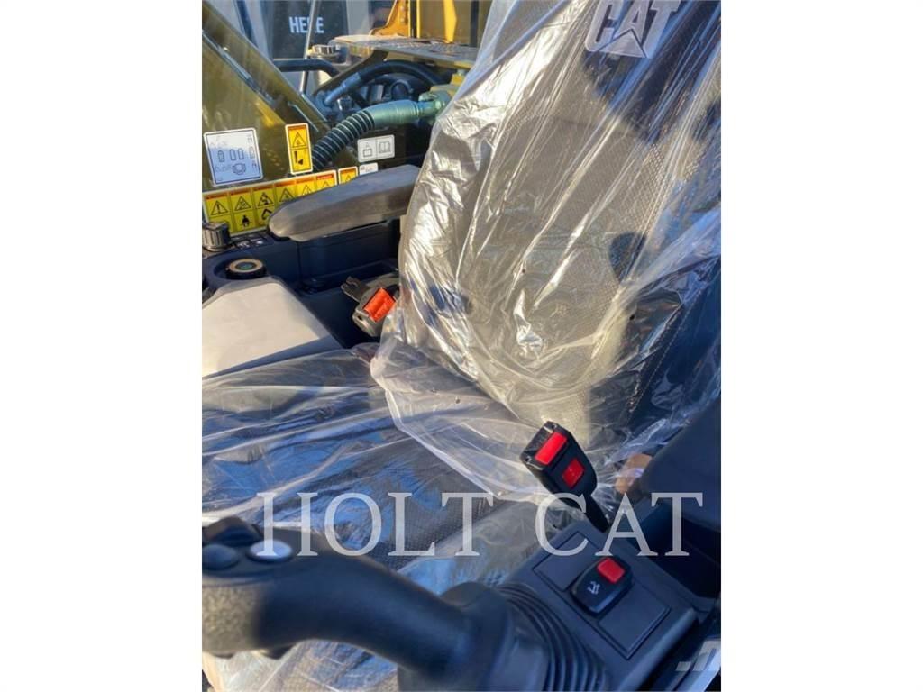 CAT 323 TC Bandgrävare